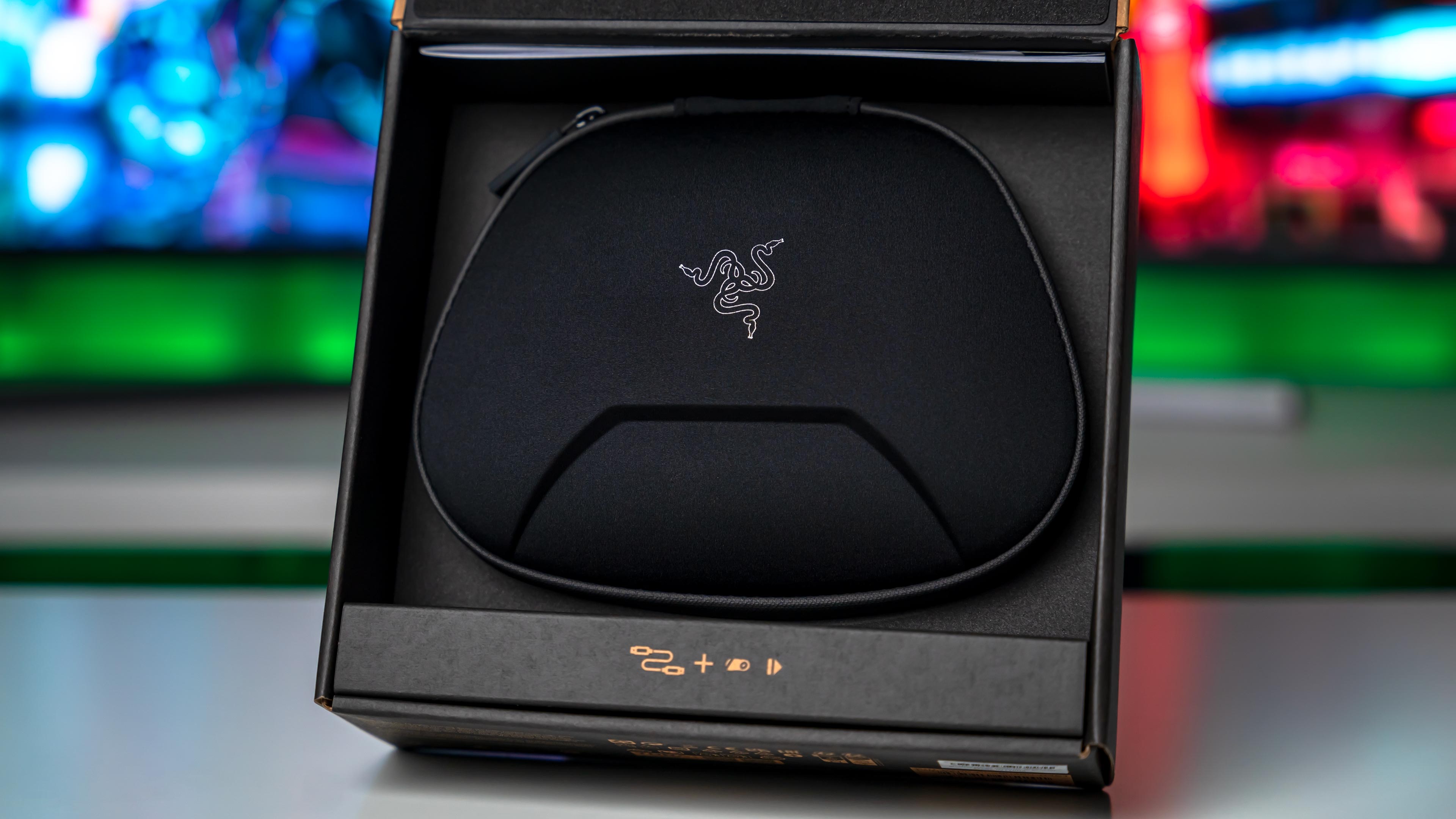 Razer Raiju V3 Pro Box (8)