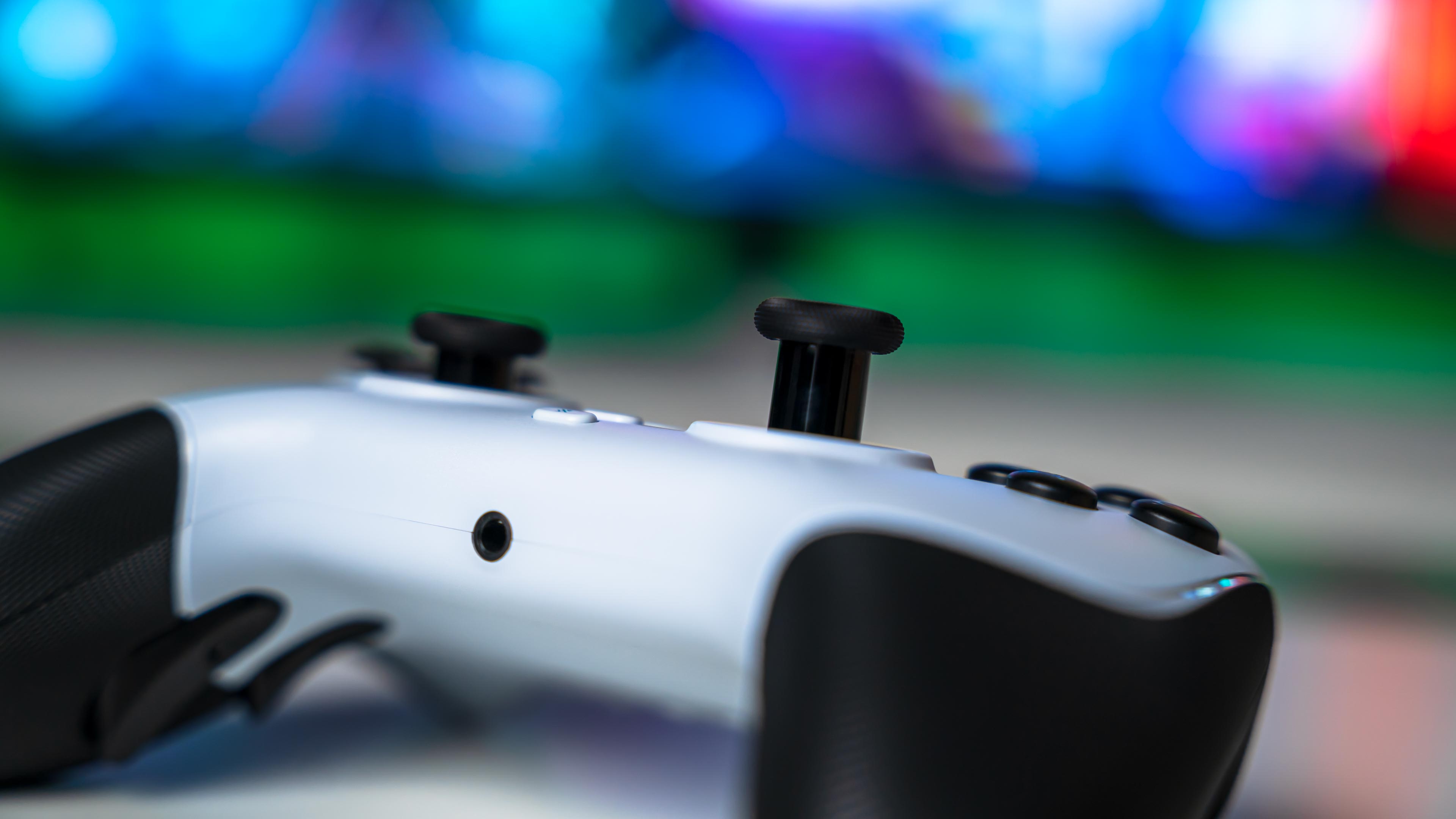 Razer Raiju V3 Pro Gamepad (20)