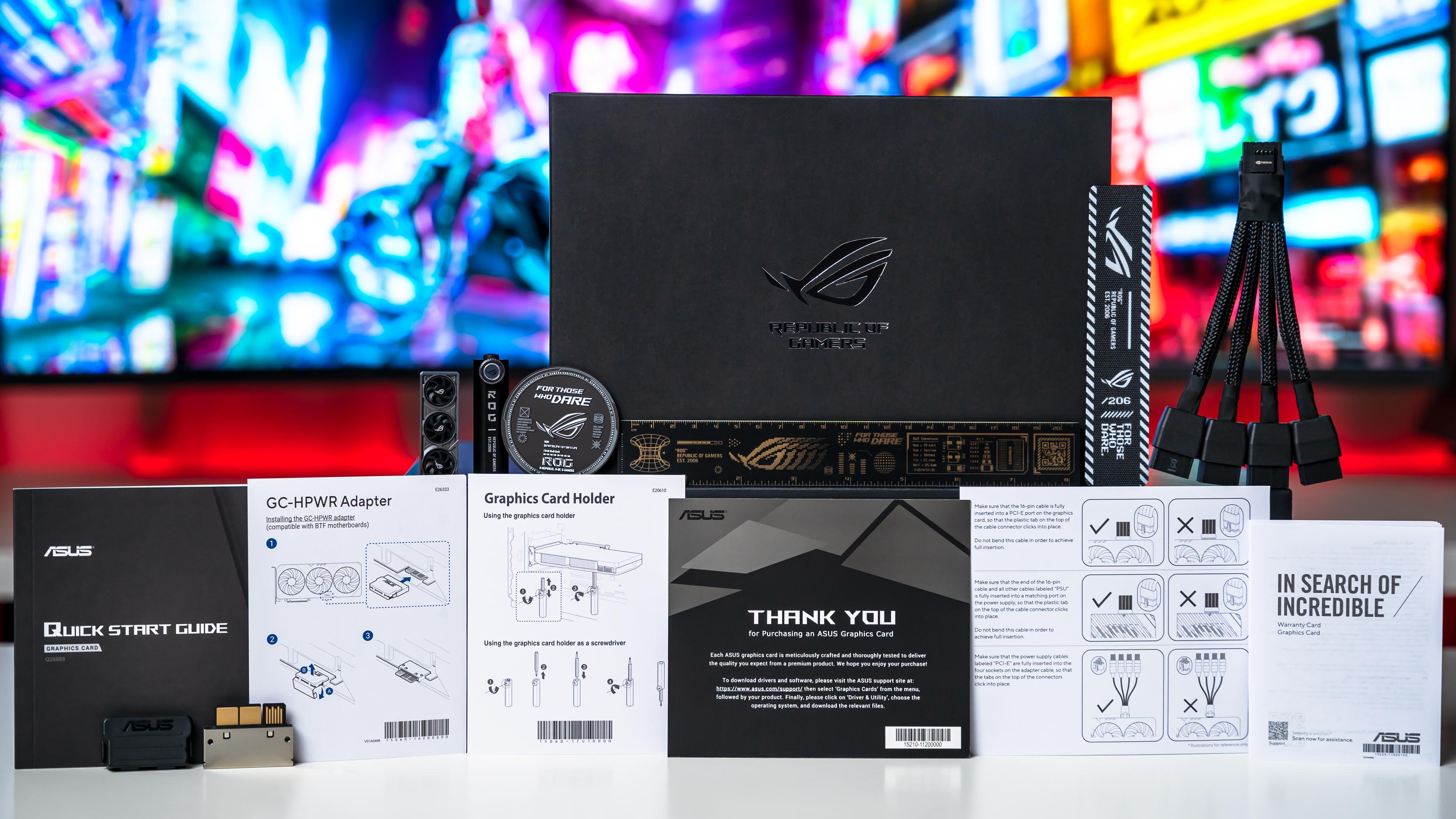 ASUS ROG Astral RTX 5090 BTF Edition Box (16)