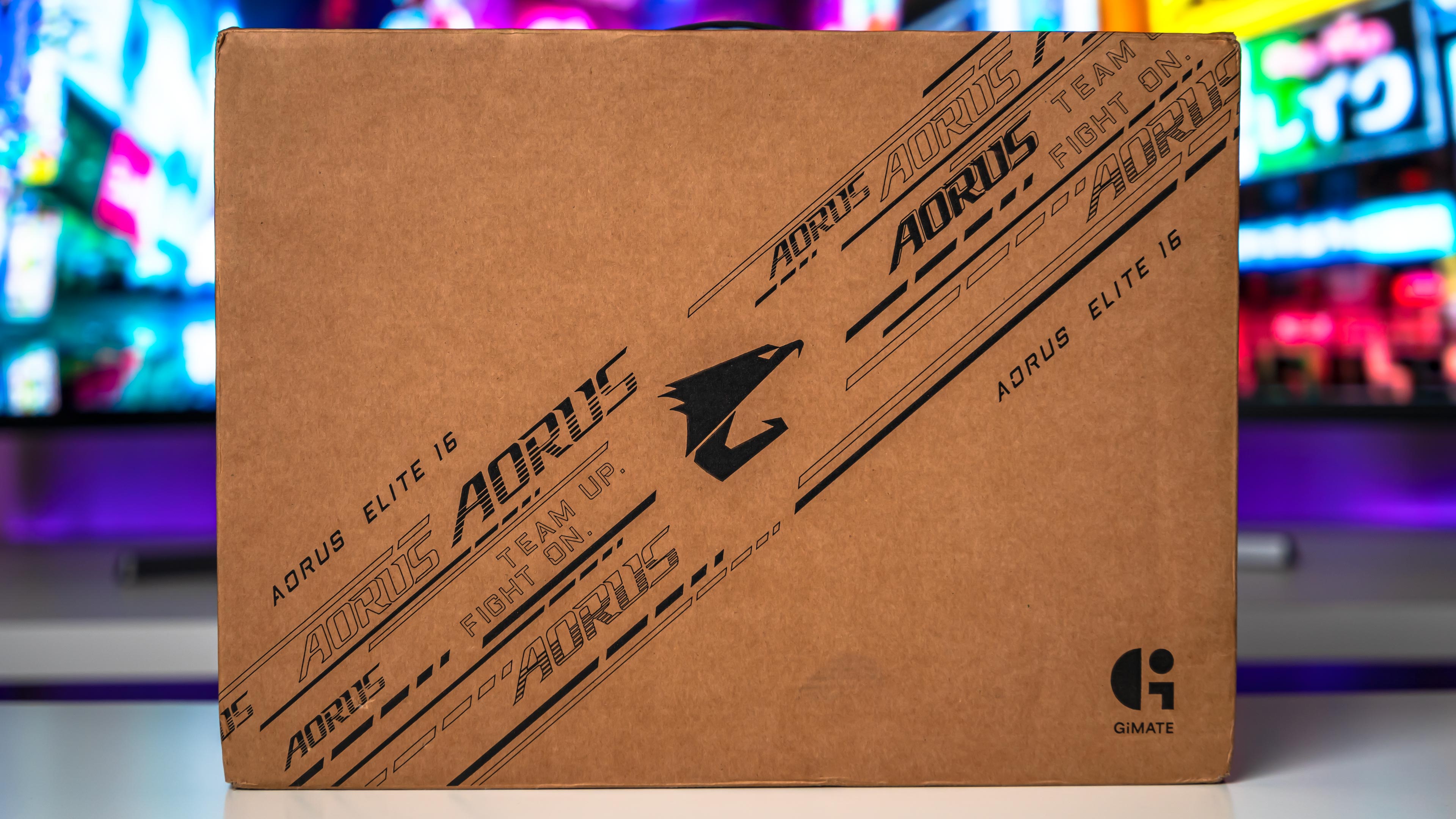 Aorus Elite 16 AE6H Box (1)