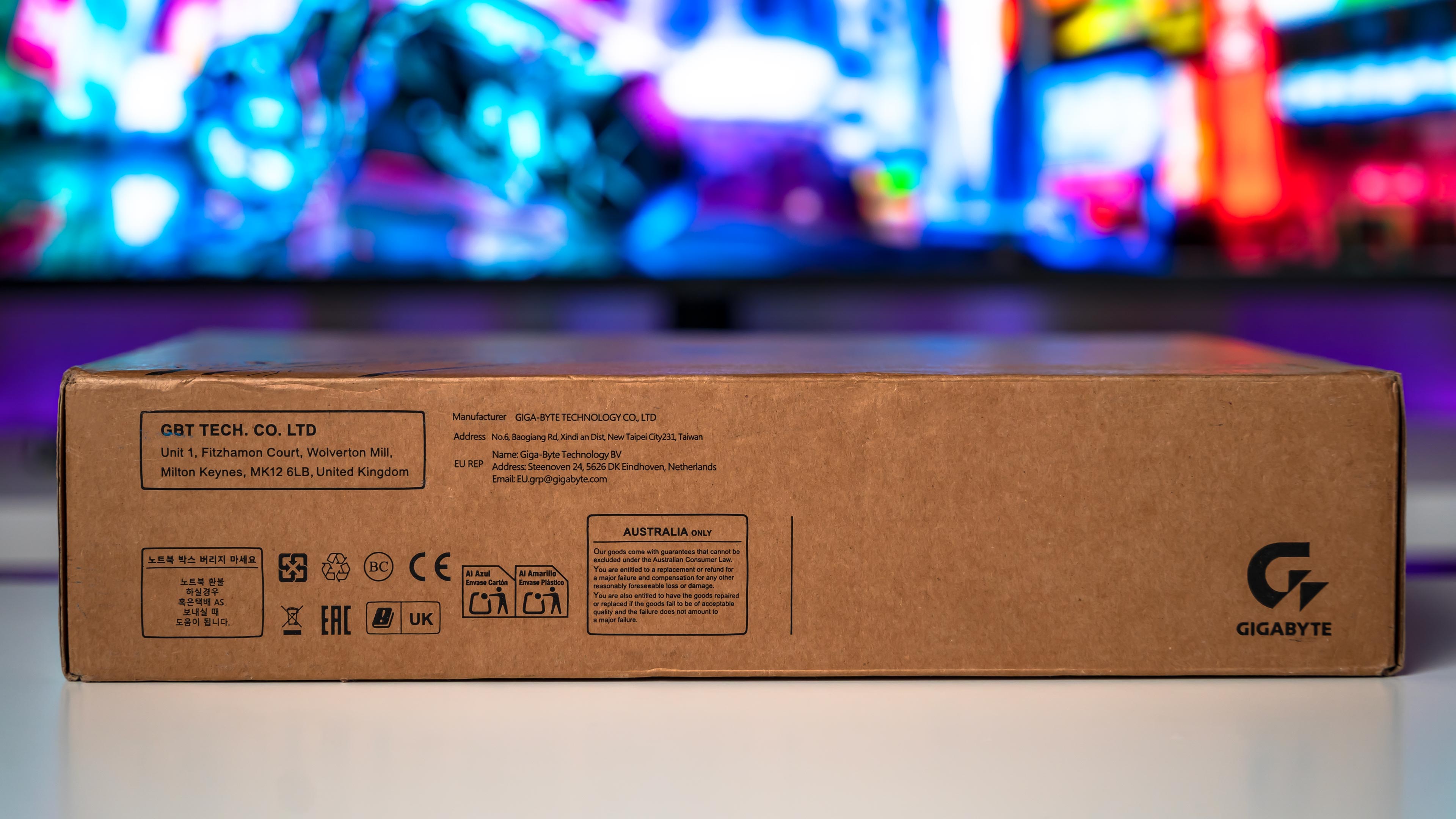 Aorus Elite 16 AE6H Box (6)