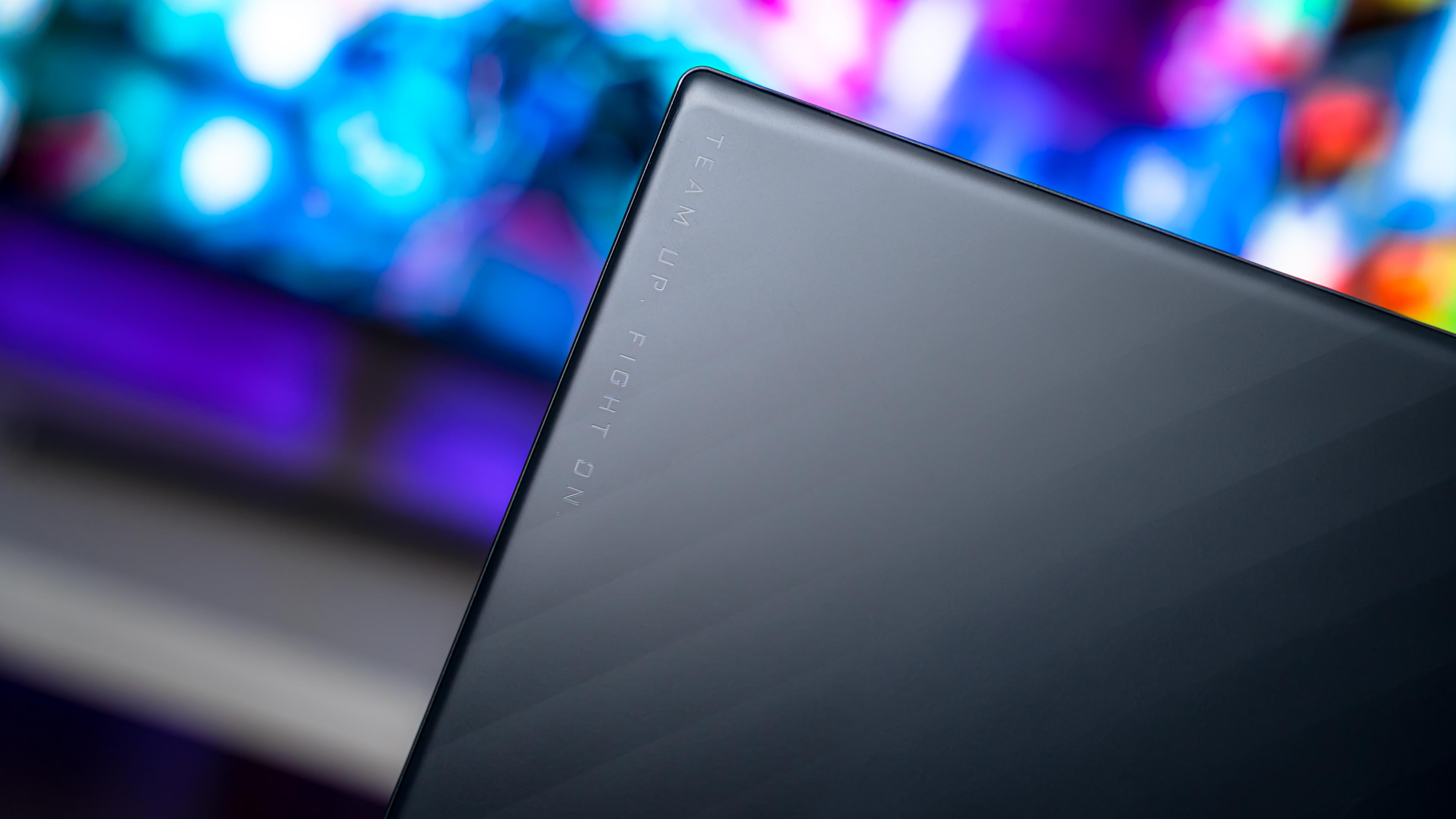 Aorus Elite 16 AE6H Design (7)