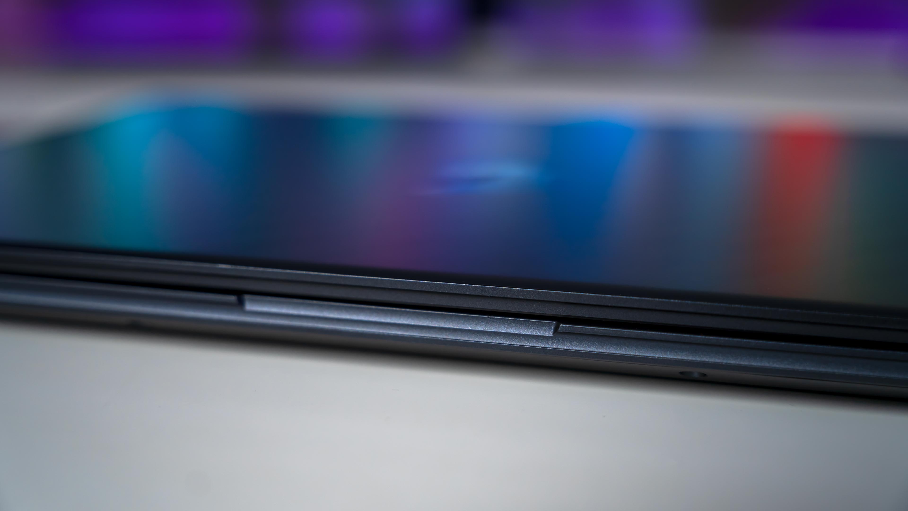 Aorus Elite 16 AE6H Hung (2)