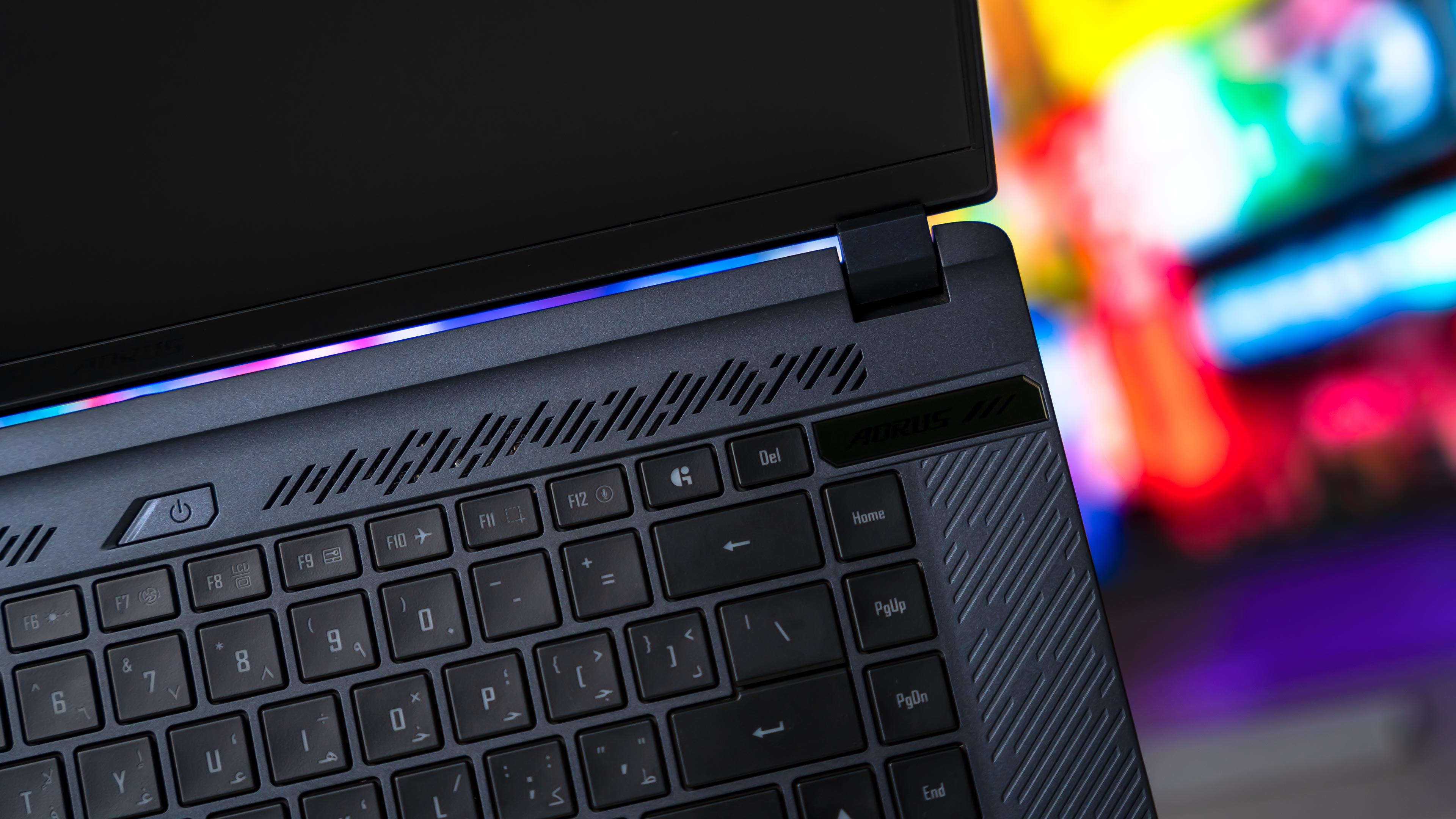 Aorus Elite 16 AE6H Keyboard (9)