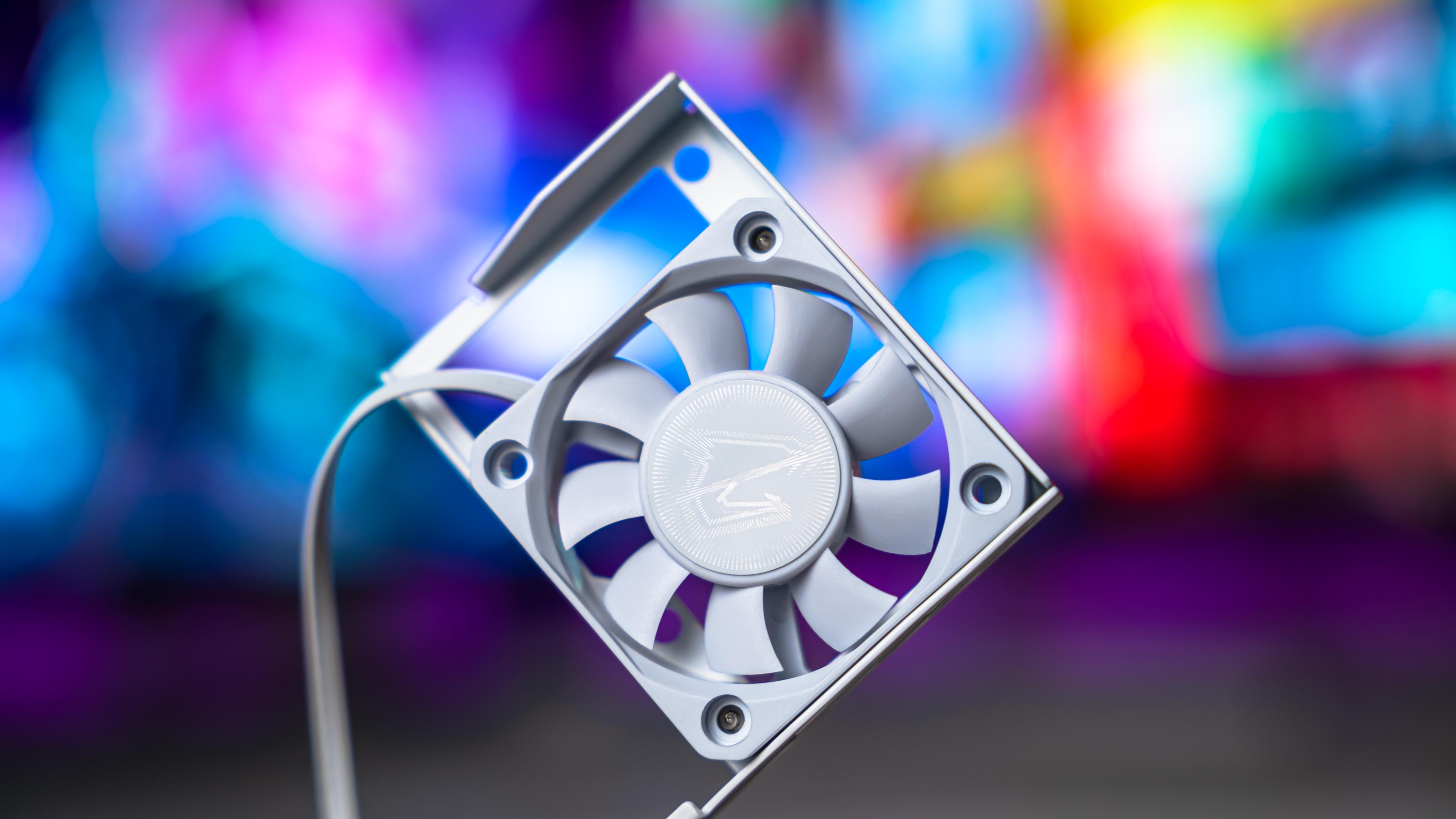 Aorus X870E Master X3D ICE Box (11)