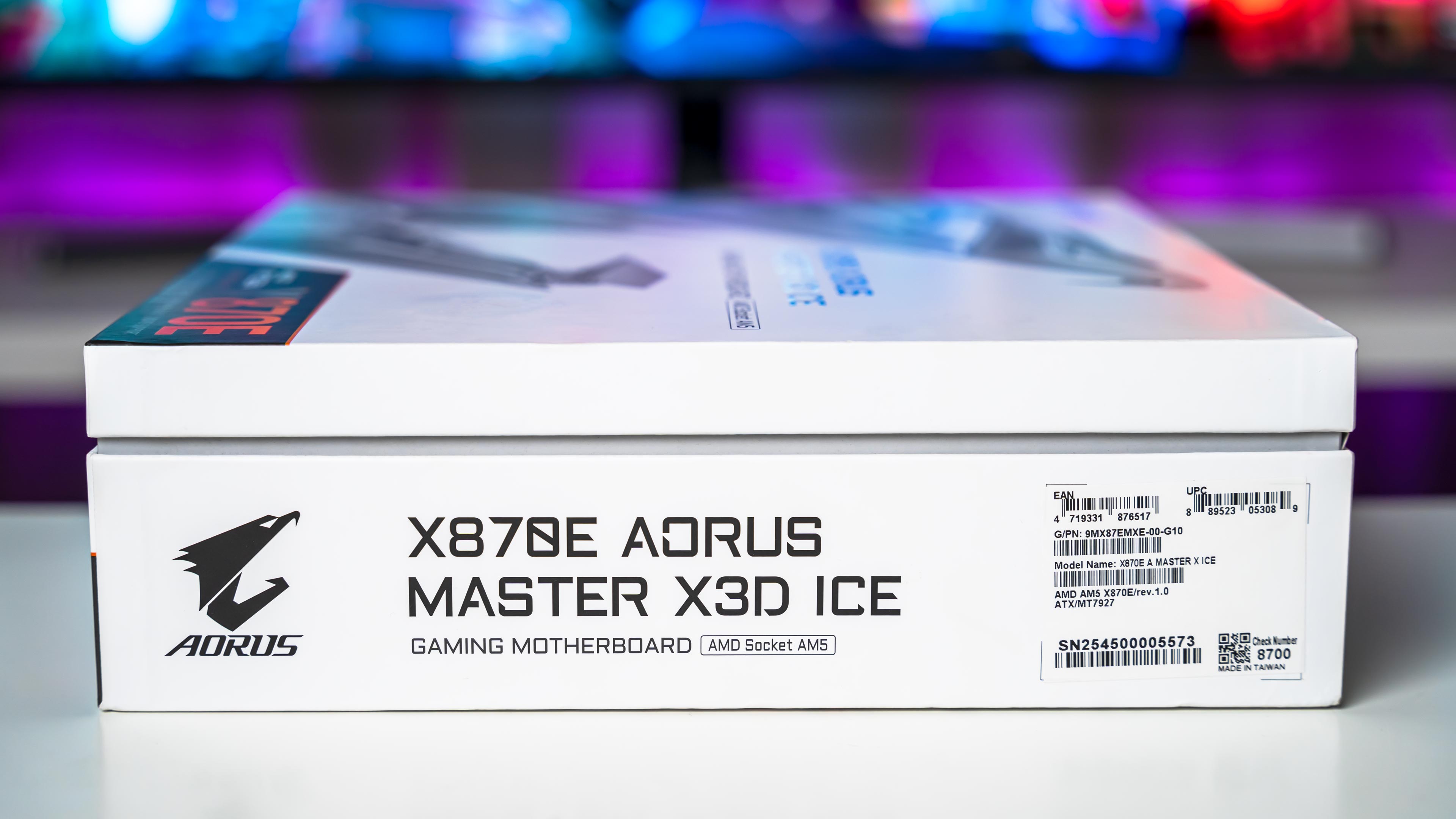 Aorus X870E Master X3D ICE Box (5)