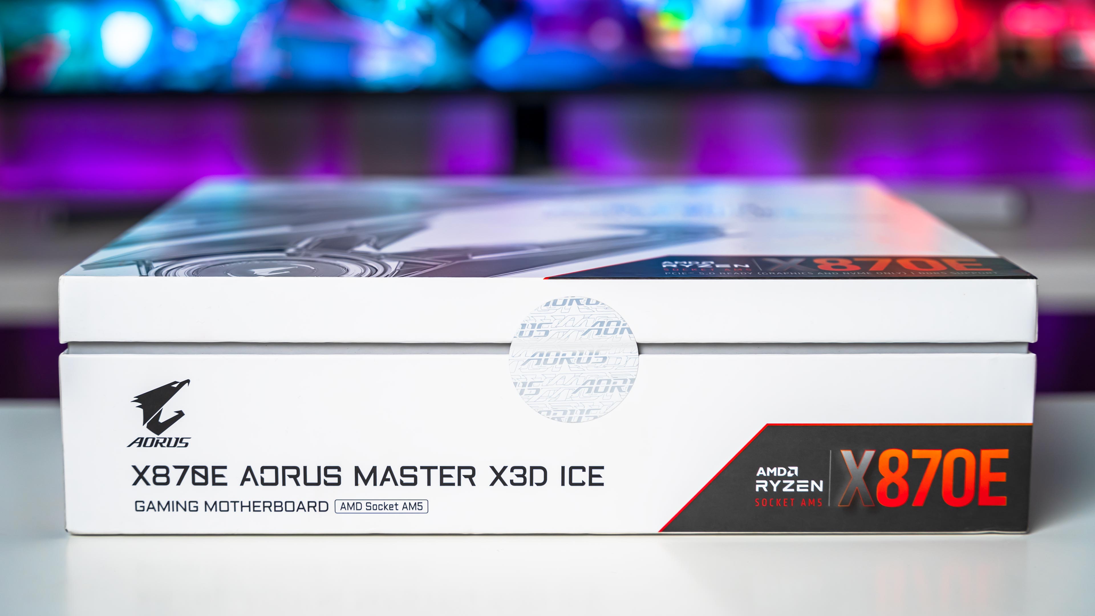 Aorus X870E Master X3D ICE Box (6)