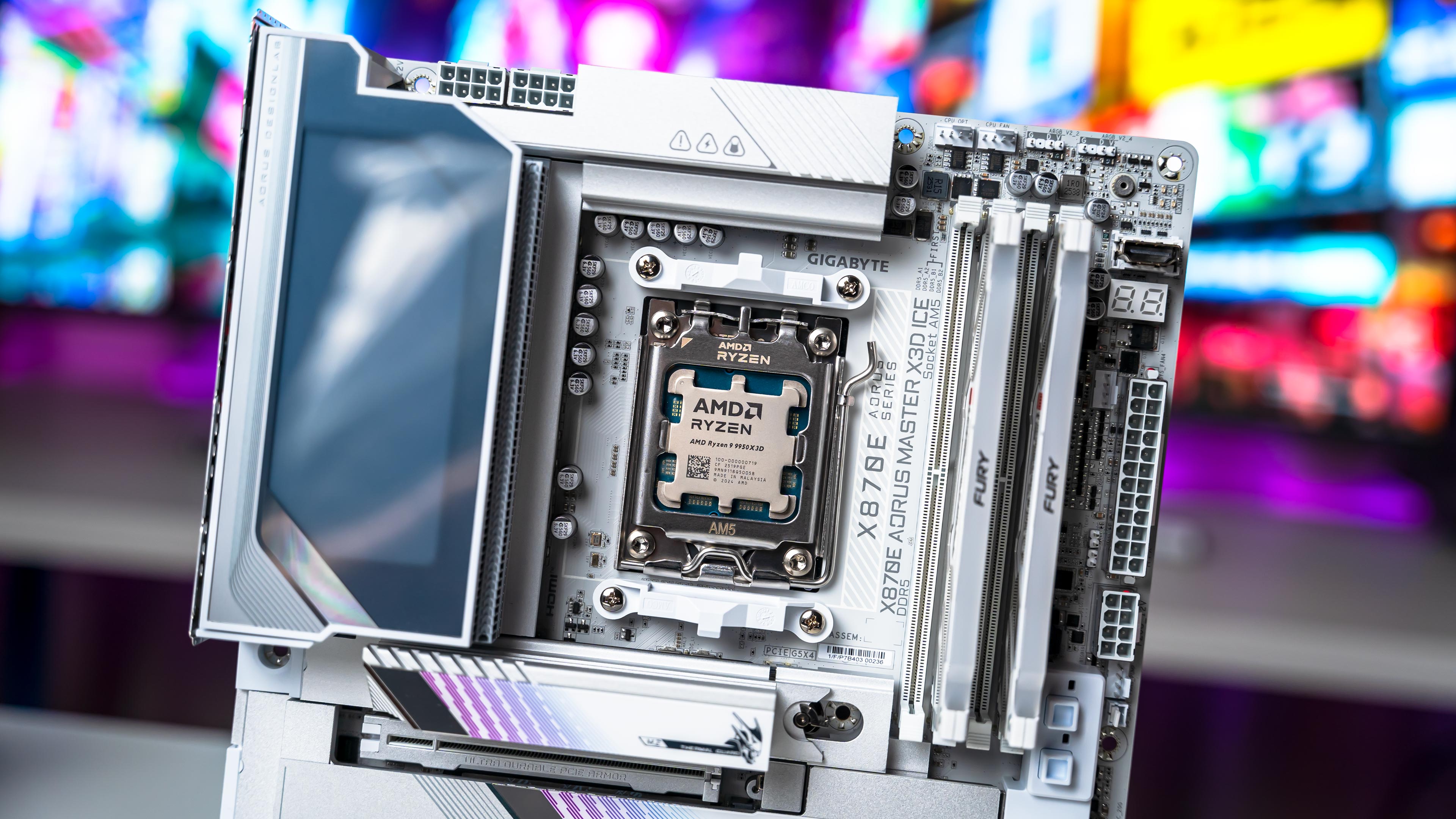Aorus X870E Master X3D ICE Installation (4)