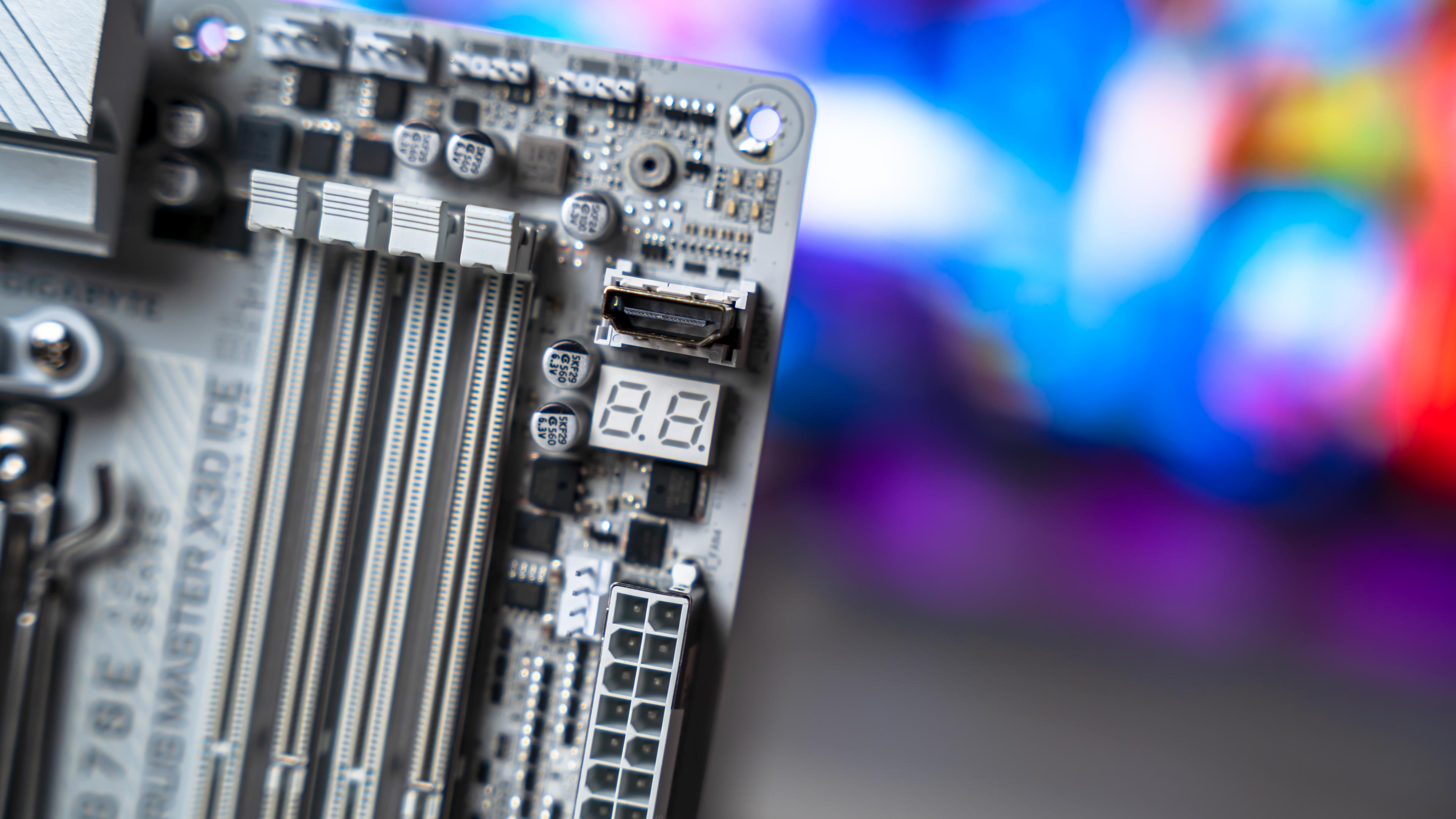 Aorus X870E Master X3D ICE Motherboard (7)