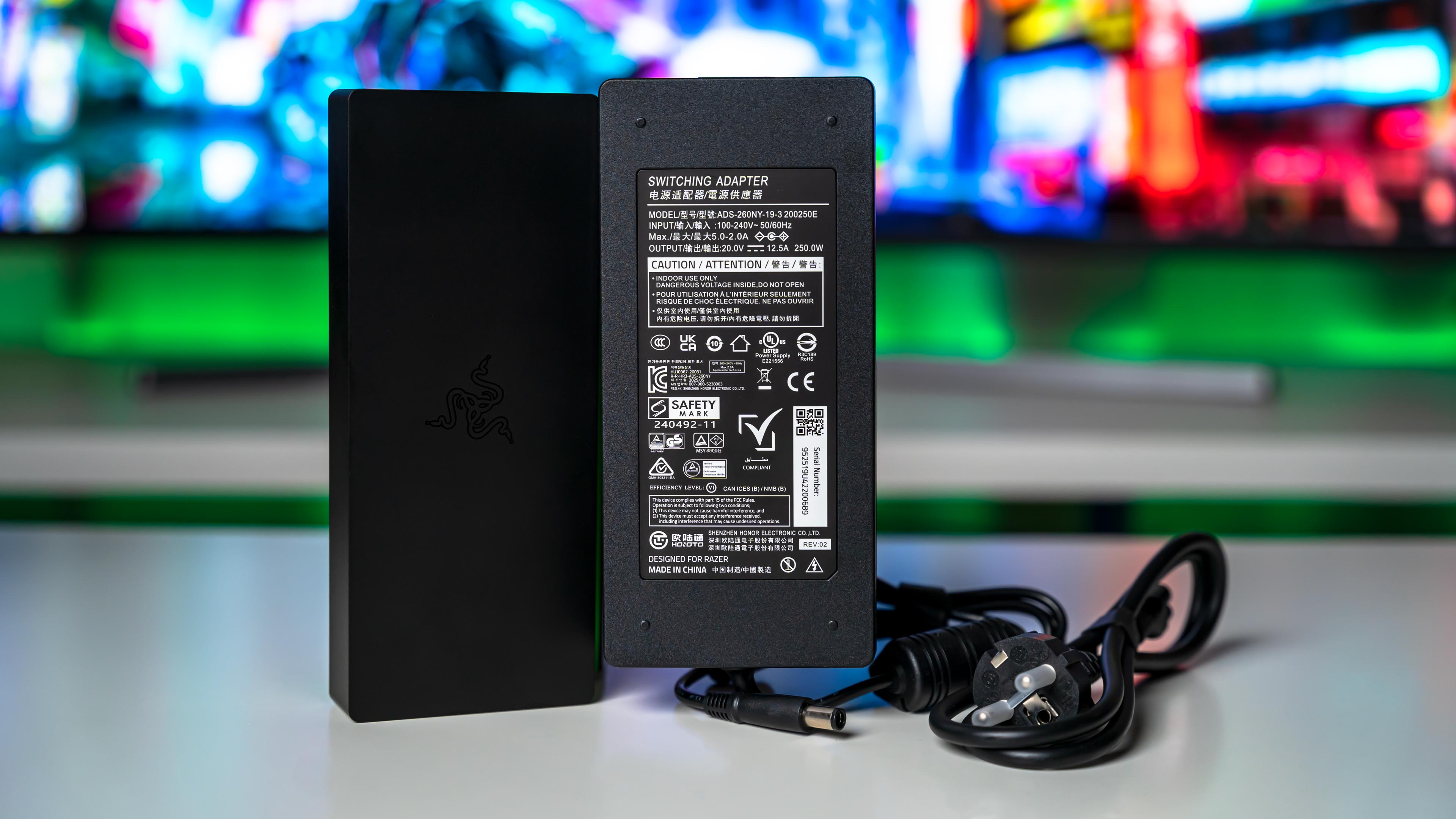 Razer Thunderbolt 5 Dock Chroma Box (12)