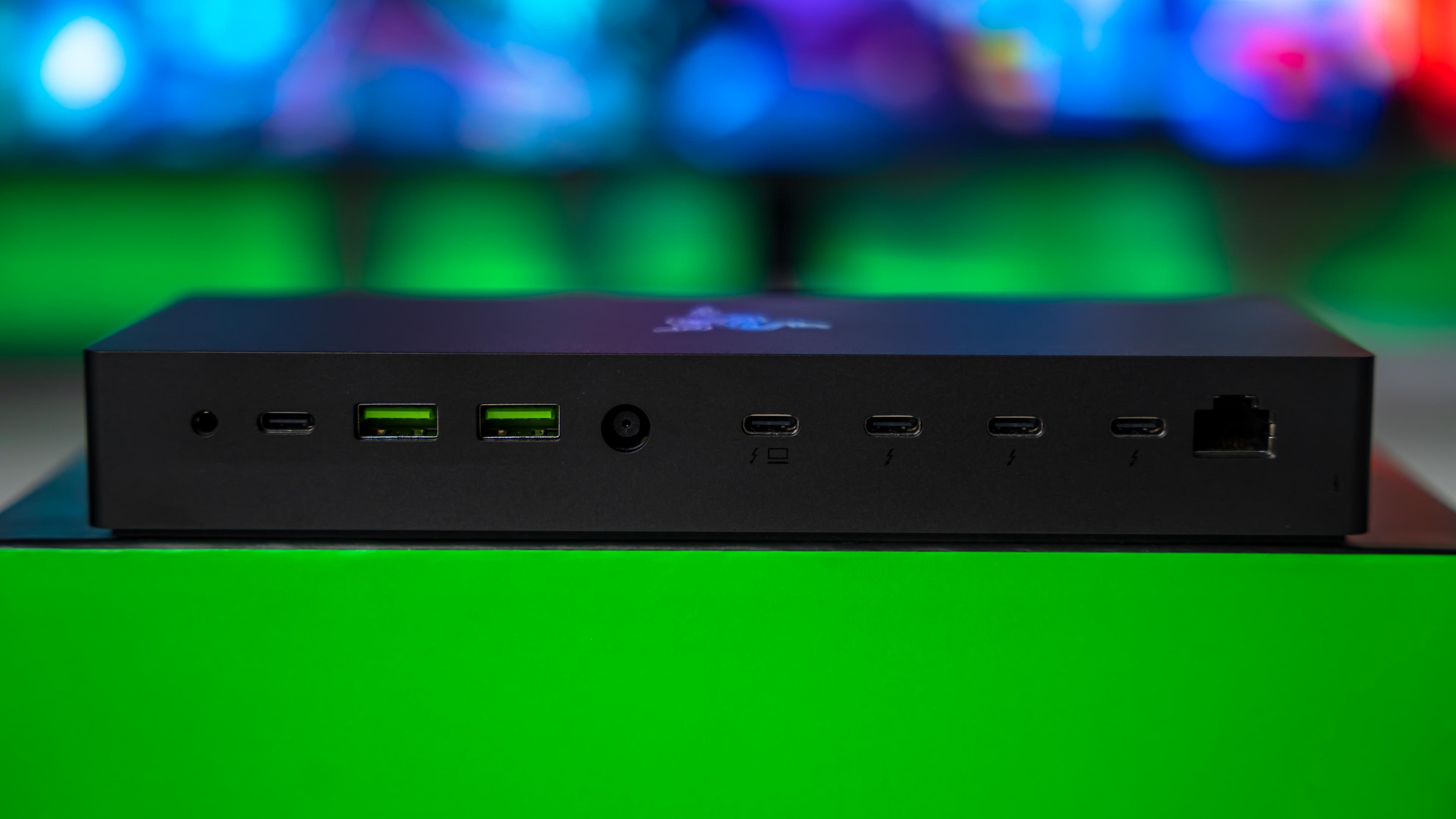 Razer Thunderbolt 5 Dock Chroma Unit (10)