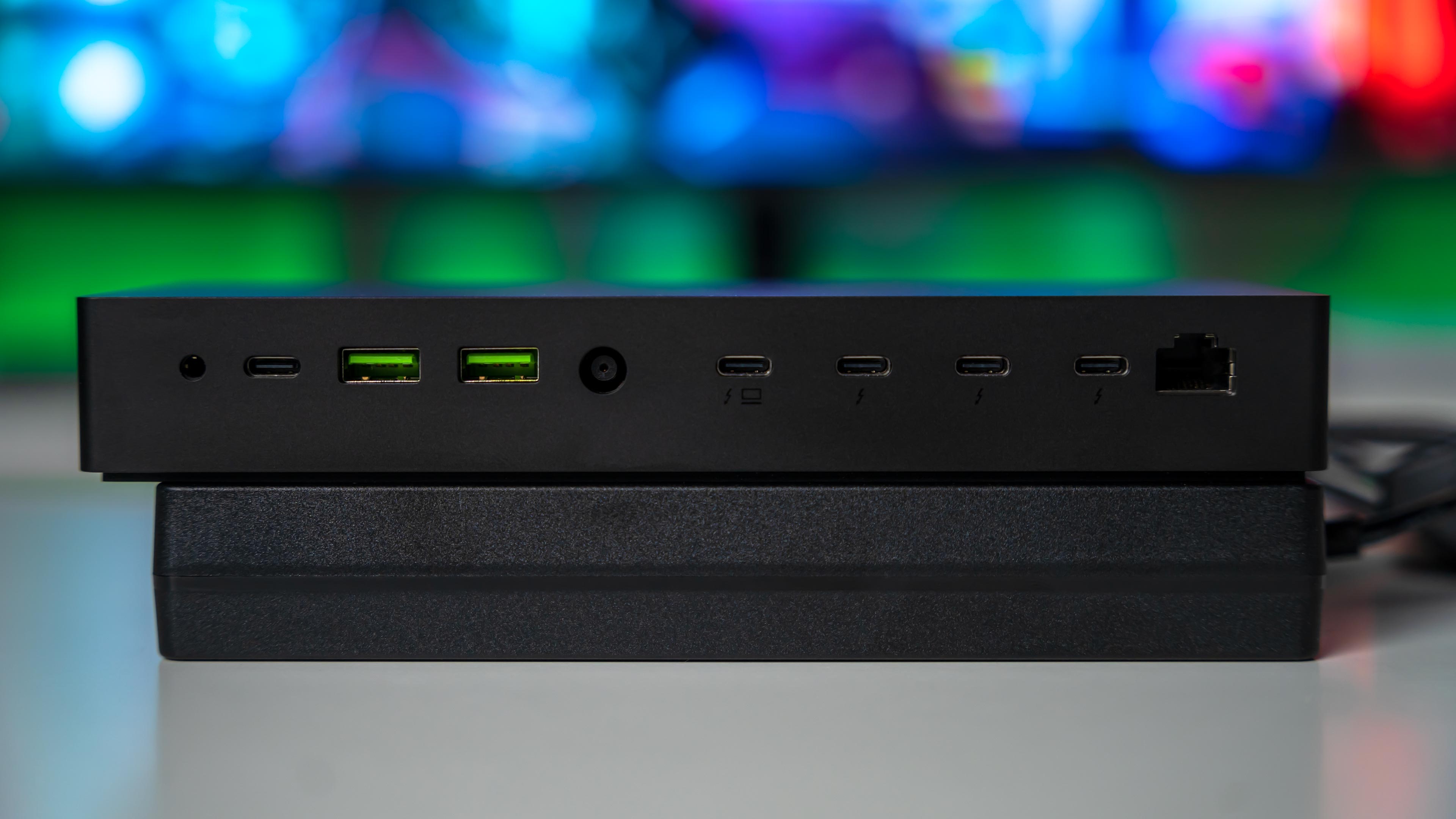 Razer Thunderbolt 5 Dock Chroma Unit (13)
