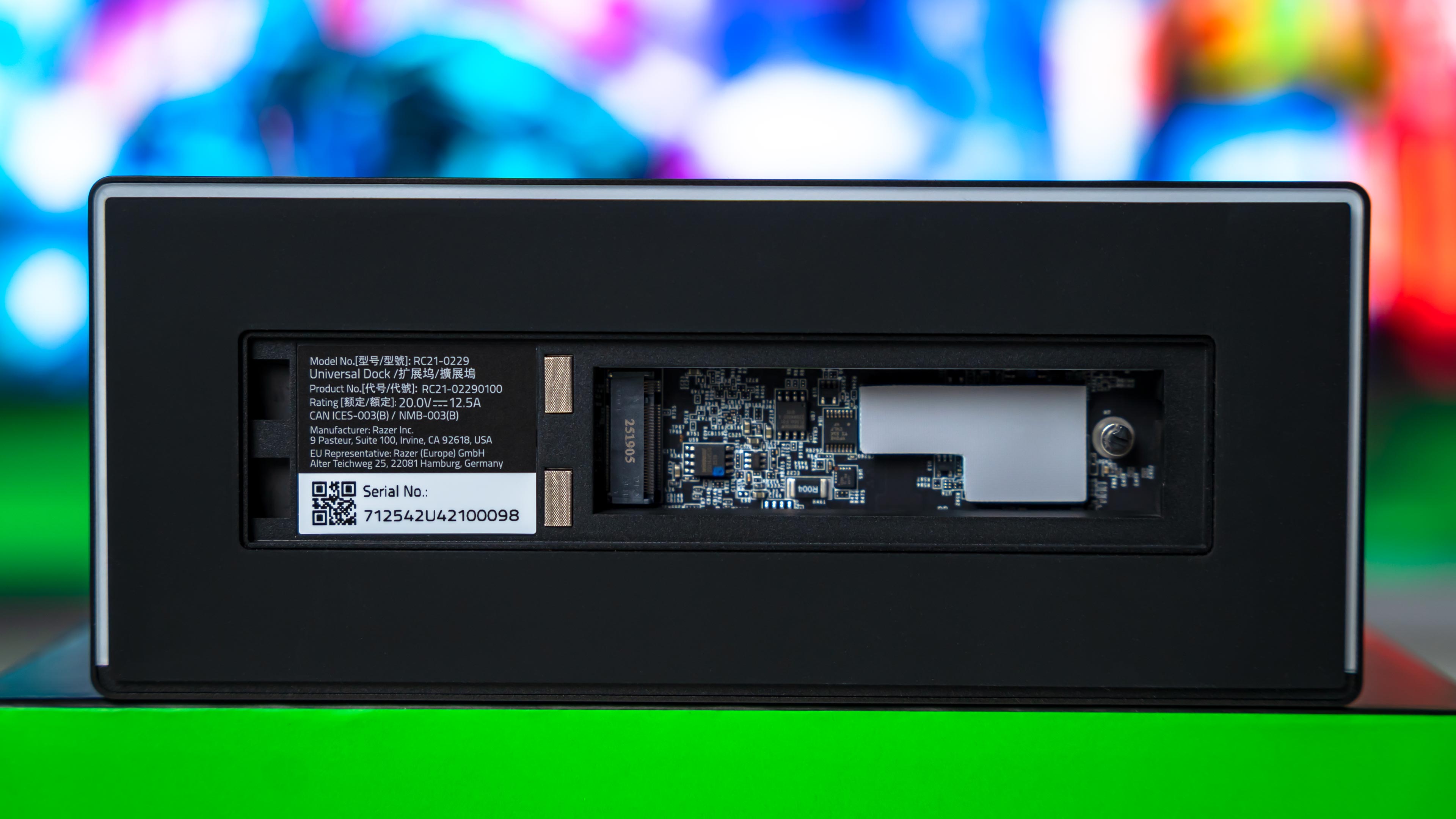 Razer Thunderbolt 5 Dock Chroma Unit (5)