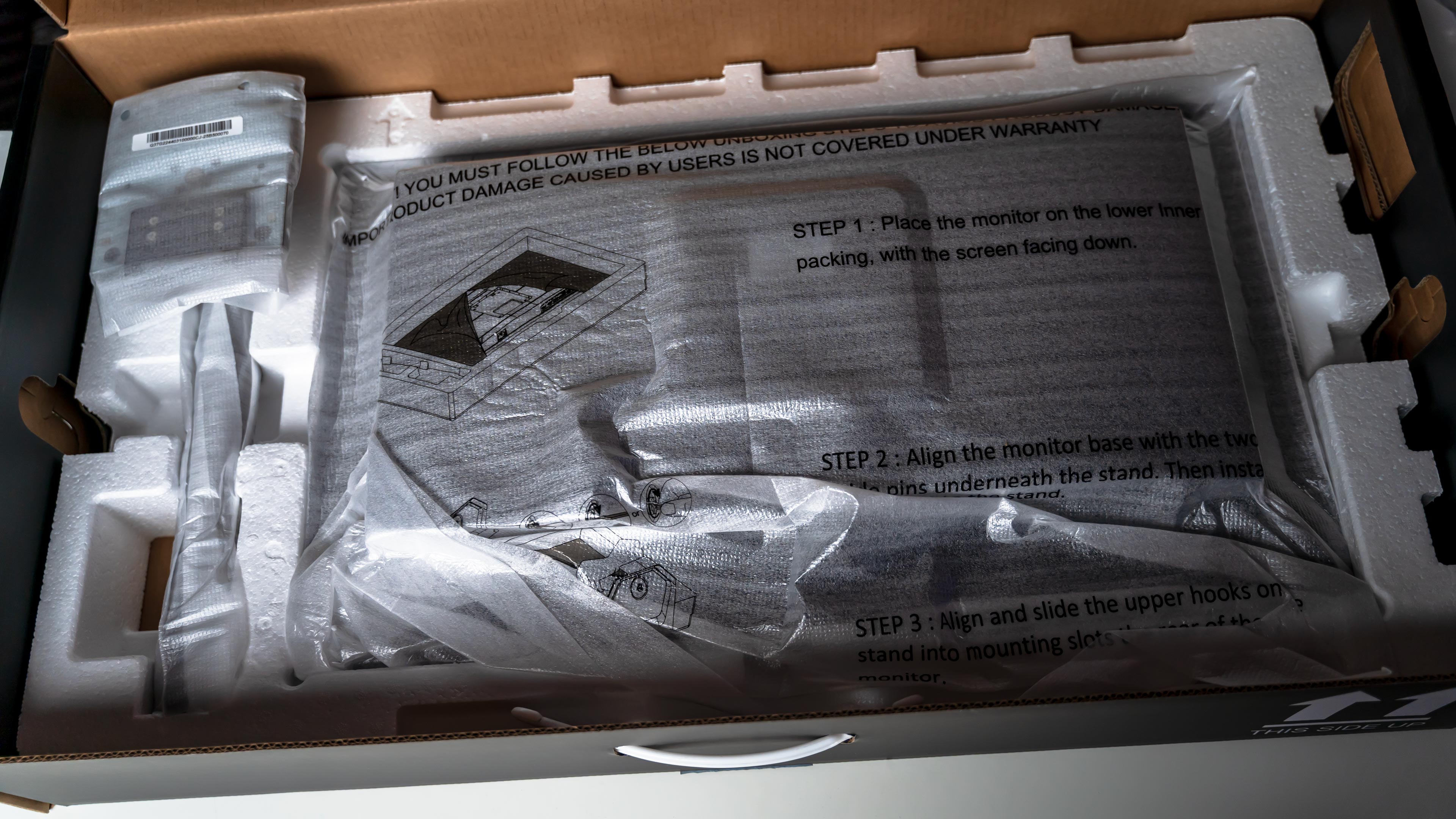 Gigabyte MO27Q2A OLED Box (9)