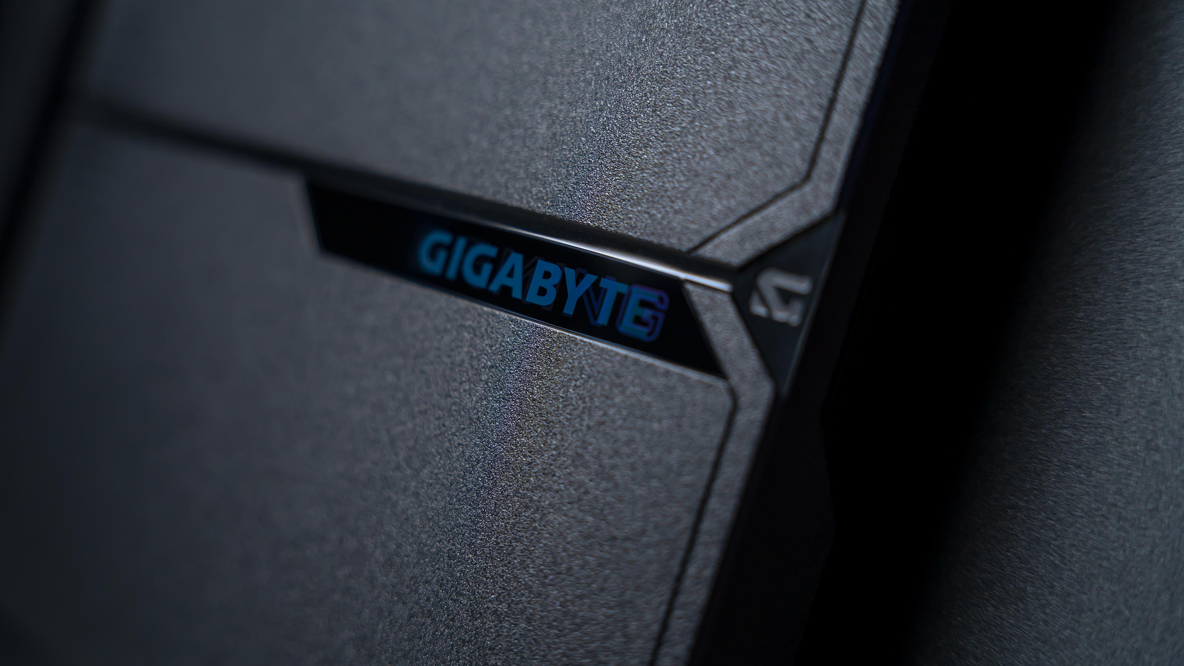 Gigabyte MO27Q2A OLED Monitor (3)