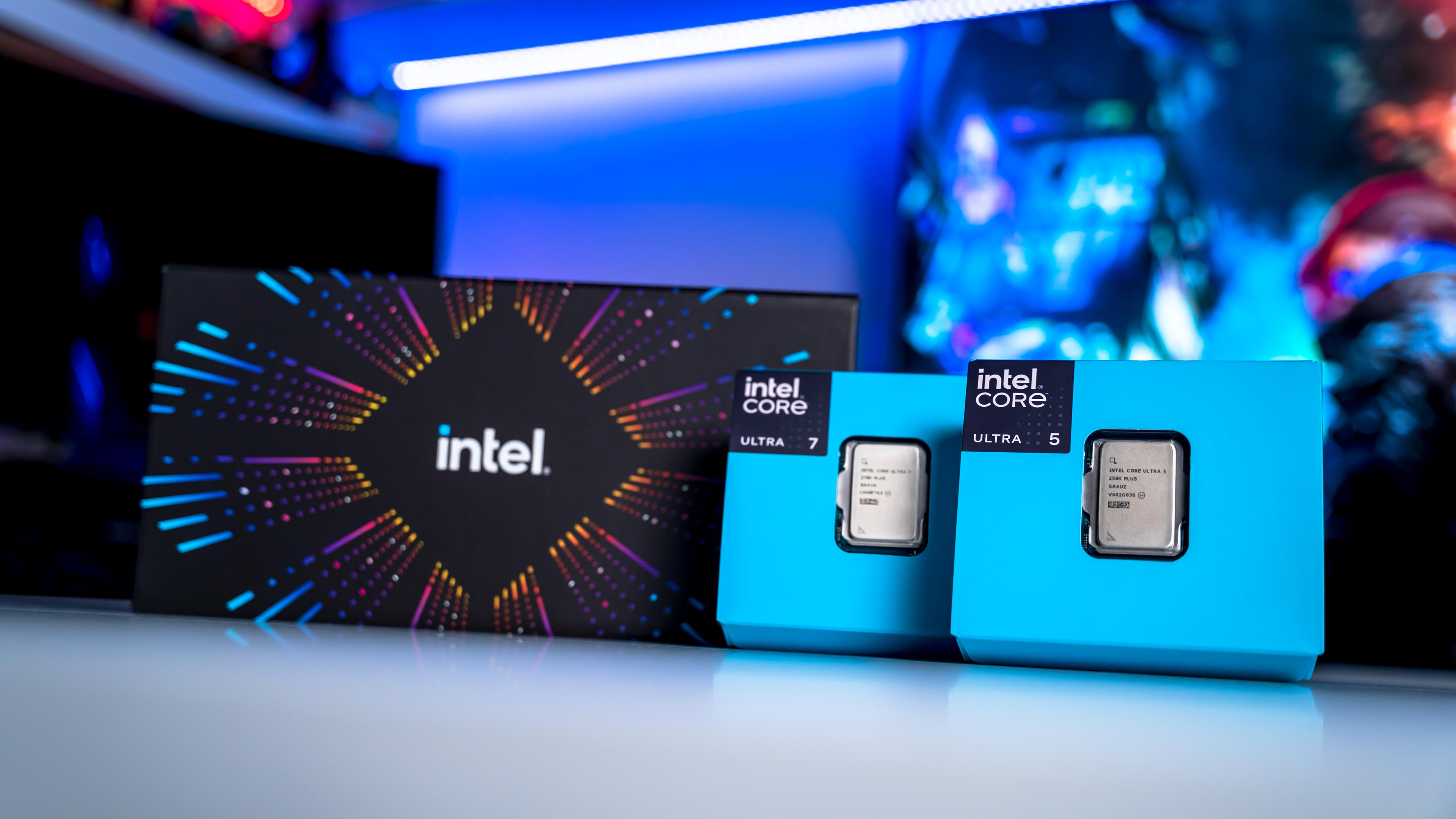Intel Core Ultra 2 Plus Press Kit Box