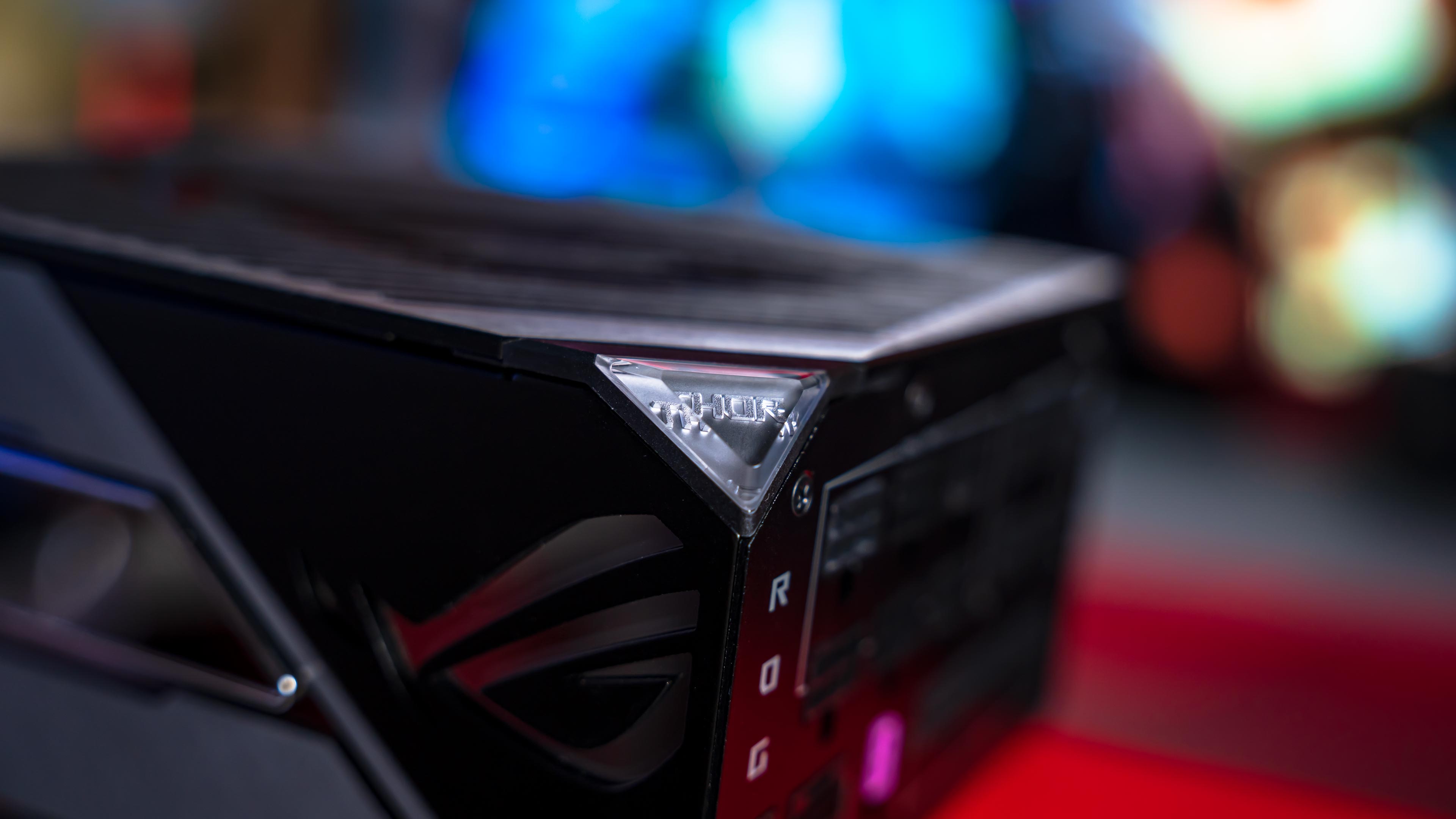 ASUS ROG THOR 1200W Platinum III PSU (12)