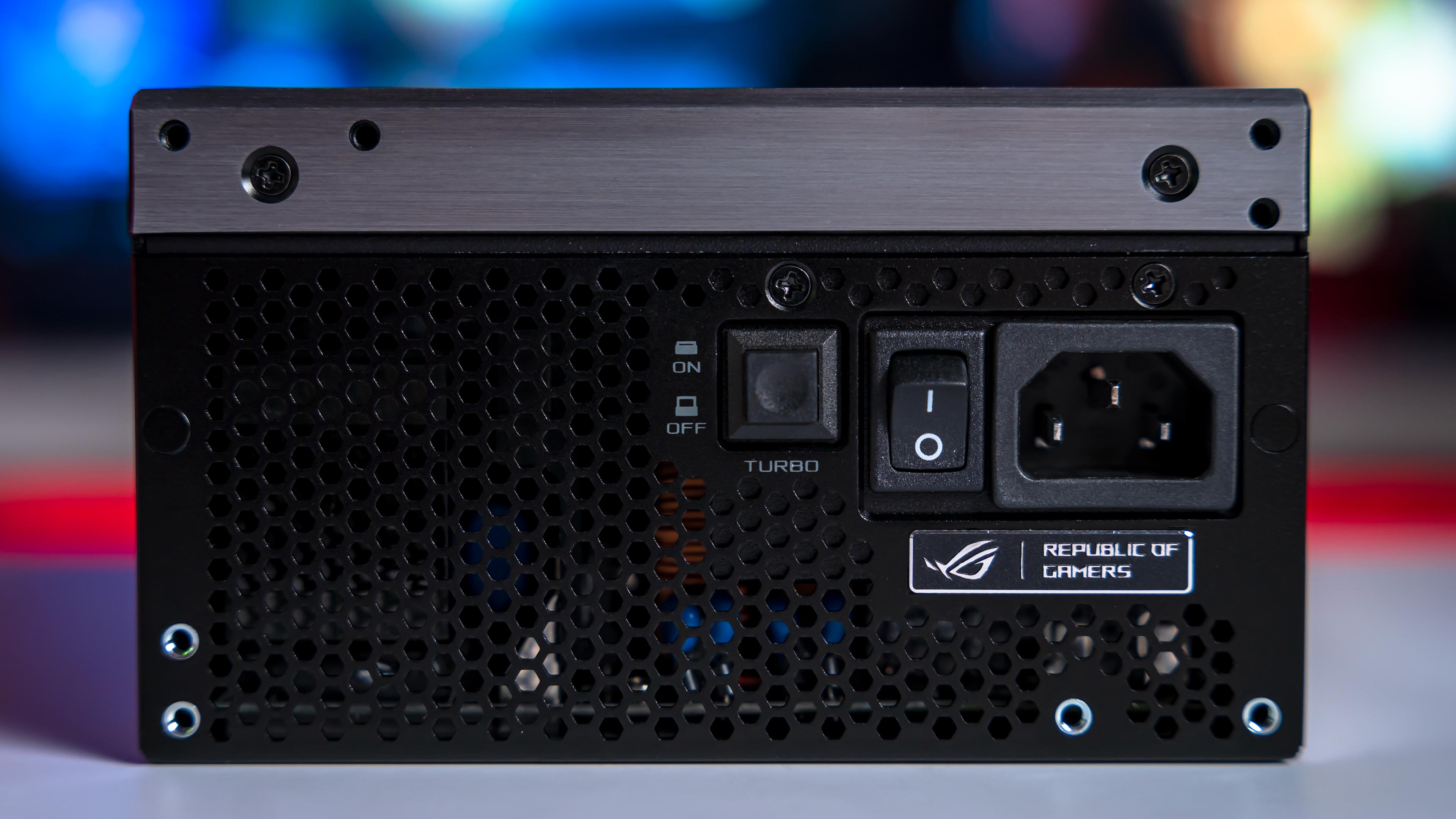 ASUS ROG THOR 1200W Platinum III PSU (8)