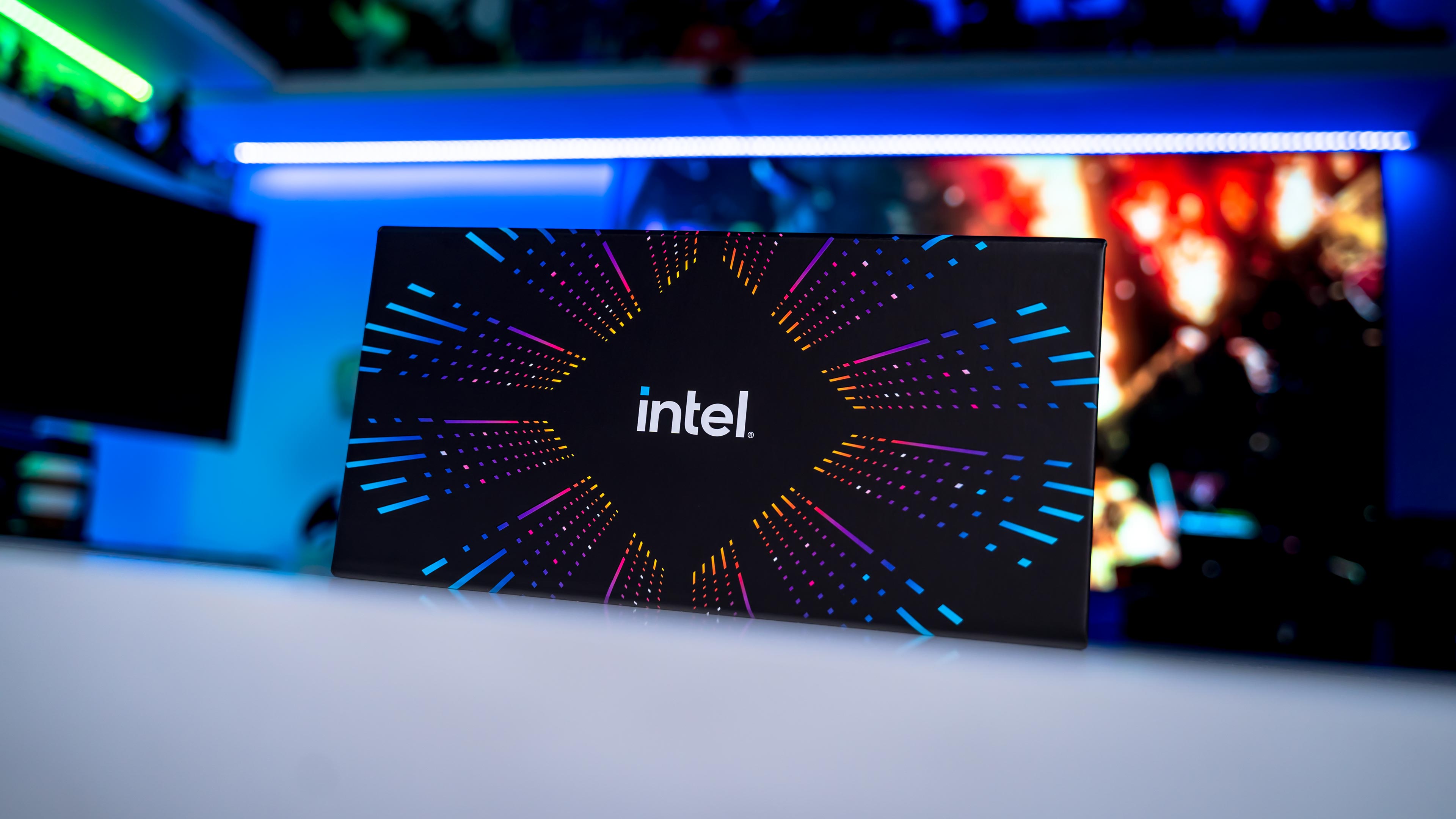 Intel Core Ultra 2 Plus Press Kit (1)