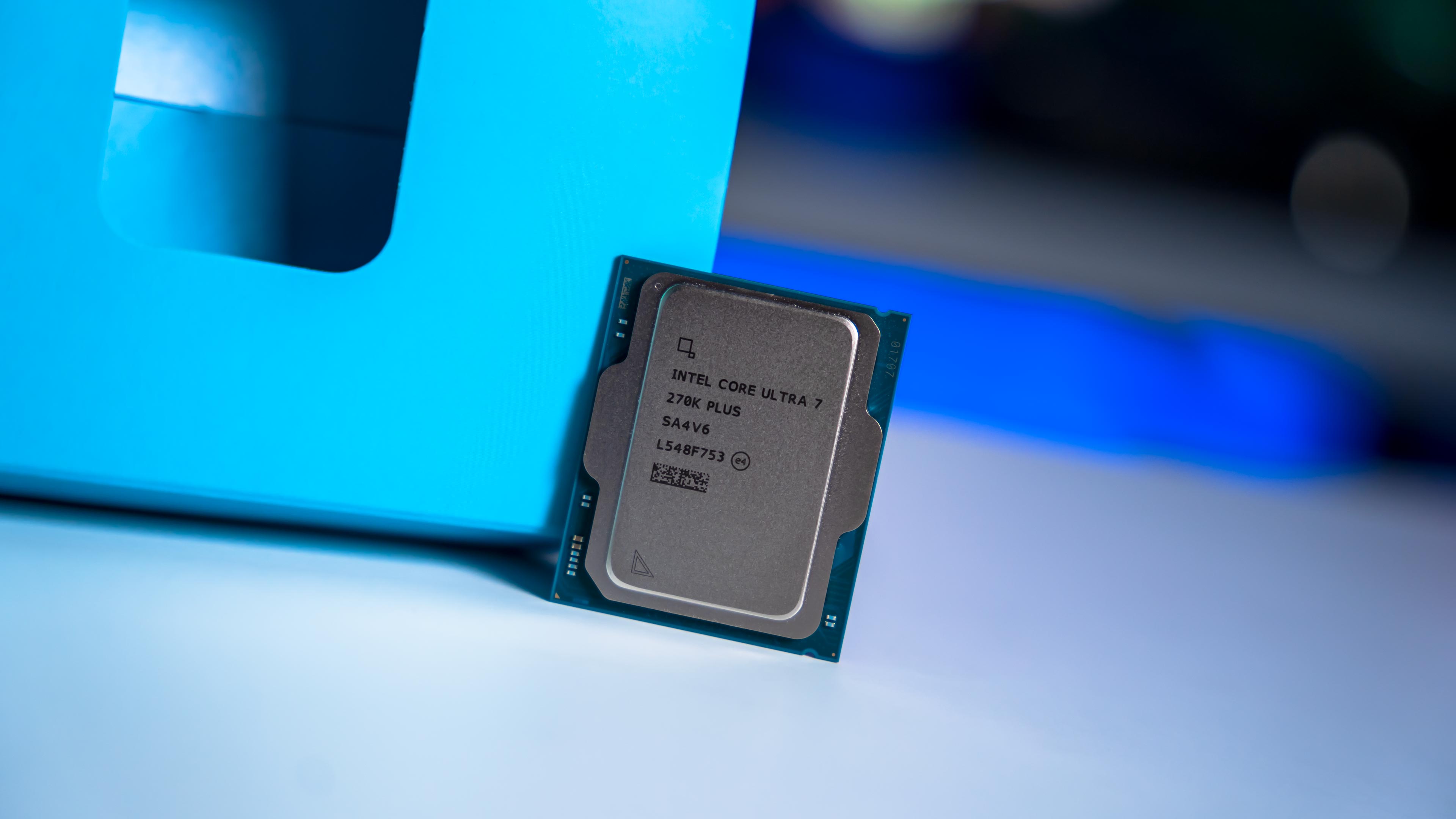 Intel Core Ultra 7 270 Plus (2)