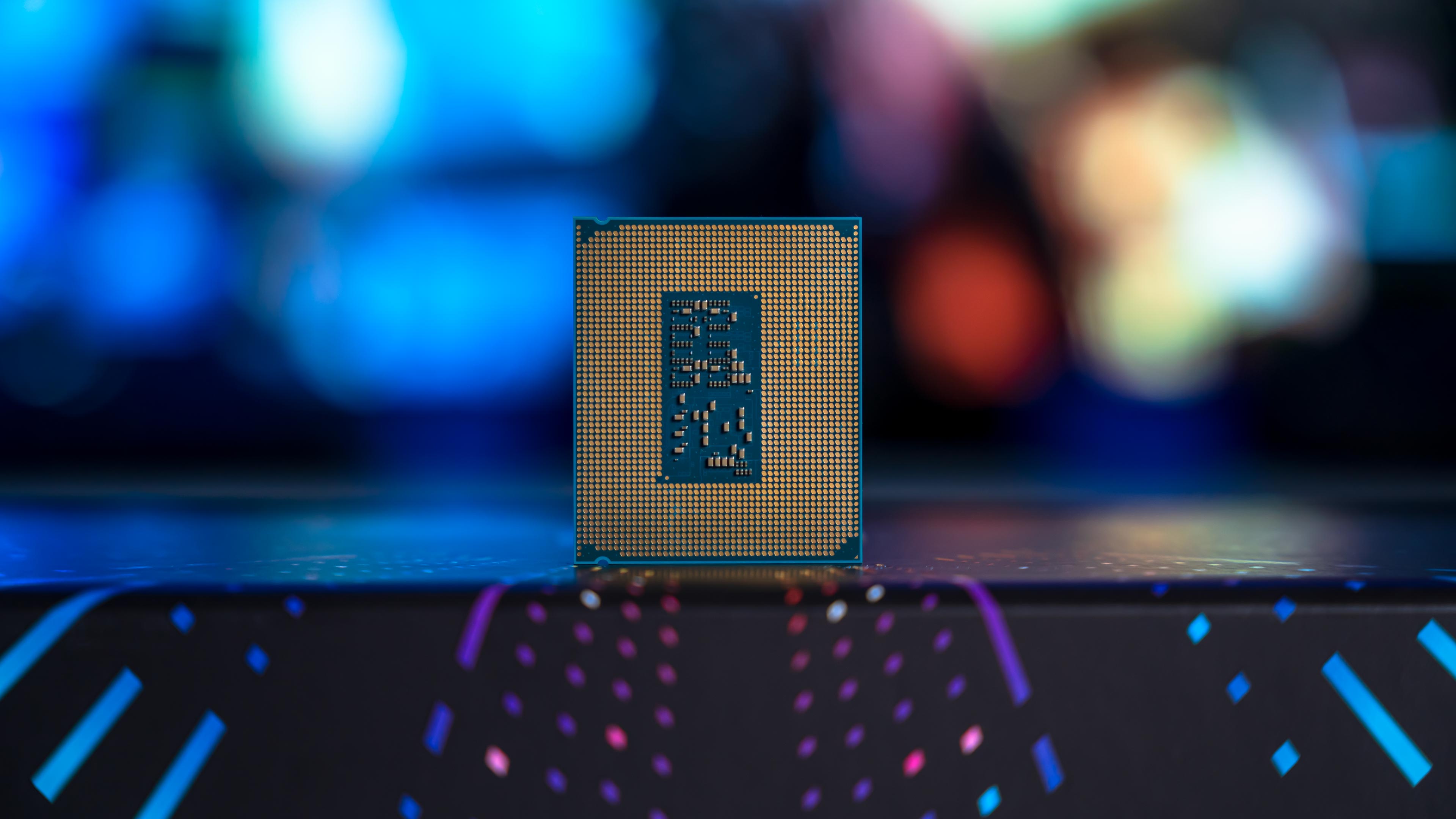 Intel Core Ultra 7 270 Plus (5)